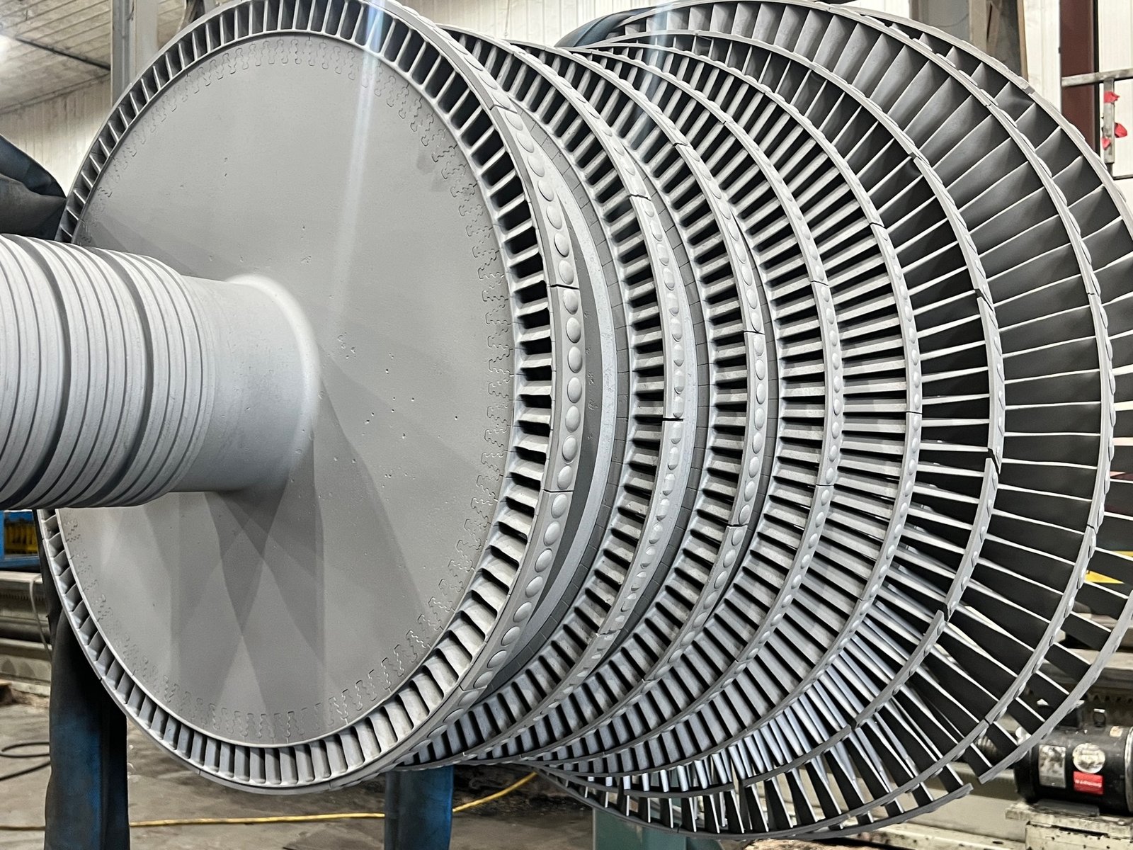 Gas and steam turbine blasting hero image for power plant outage support